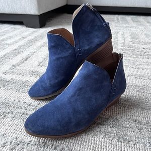 Kenneth Cole Navy Blue booties